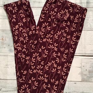 Lularoe TC Leggings !!  NWT
